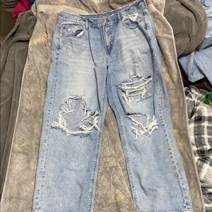 90s Straight Distressed Jean